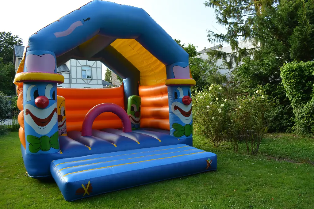 Le clown au gros nez rouge